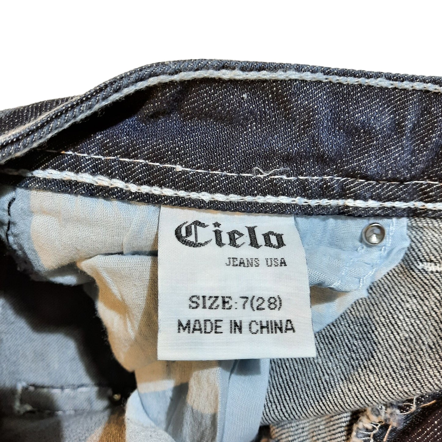 NWT Women's Bootcut Jeans Size 28