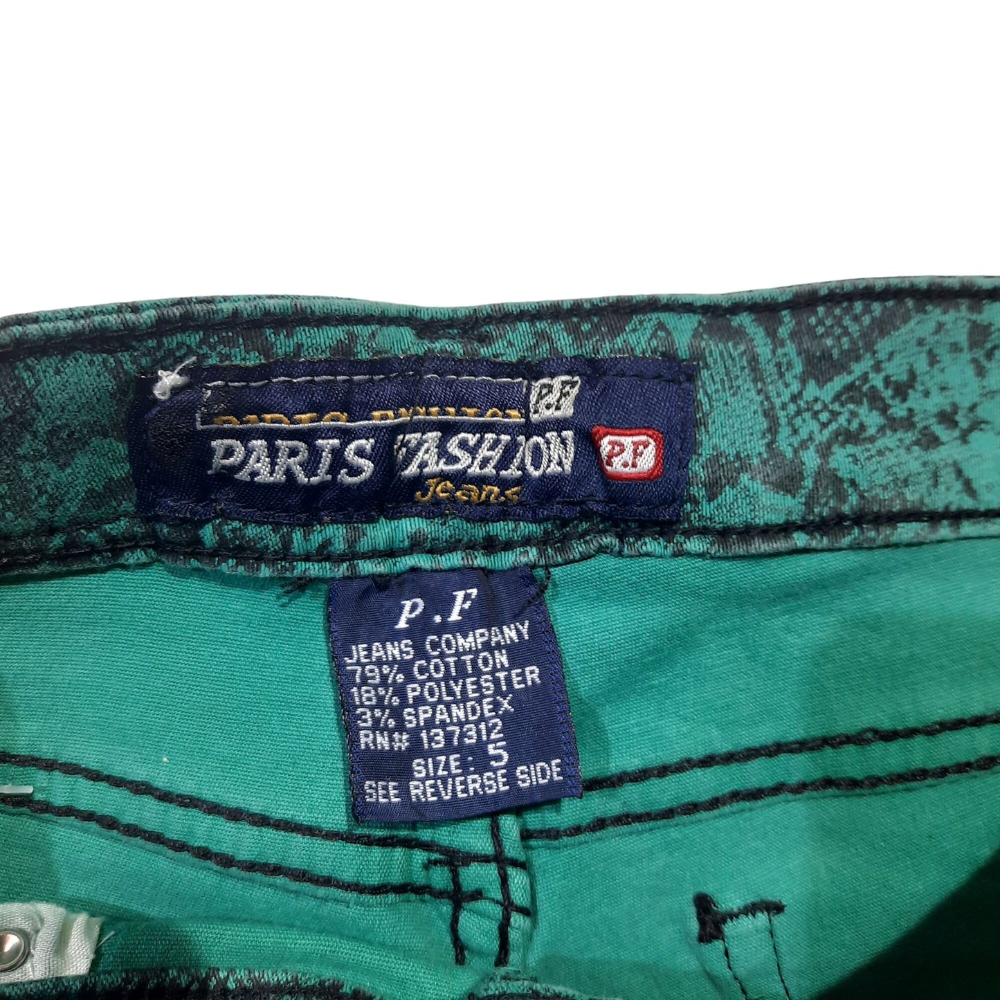 NWT Women's Batik Green Shorts Size 5