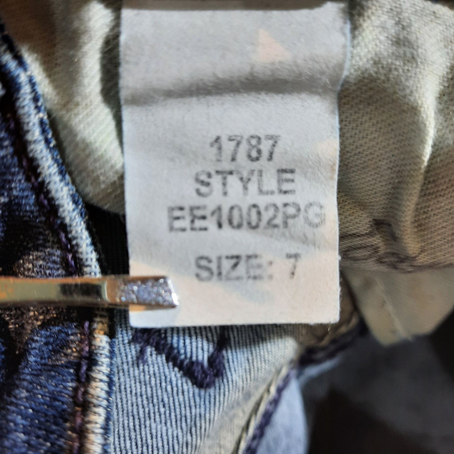 NWT Women's Straight Leg Jeans Size 7k