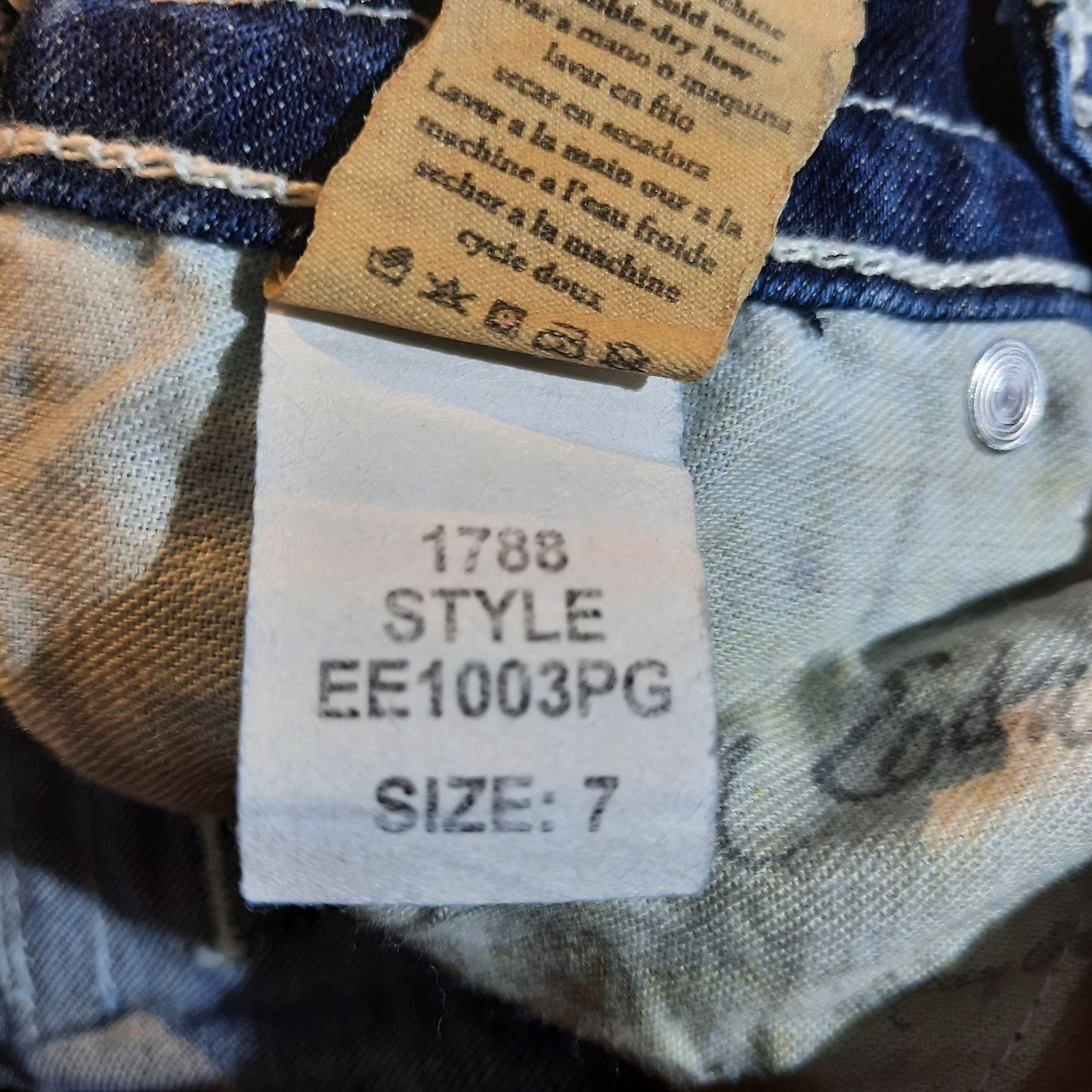 NWT Women's Straight Leg Jeans Size 7k