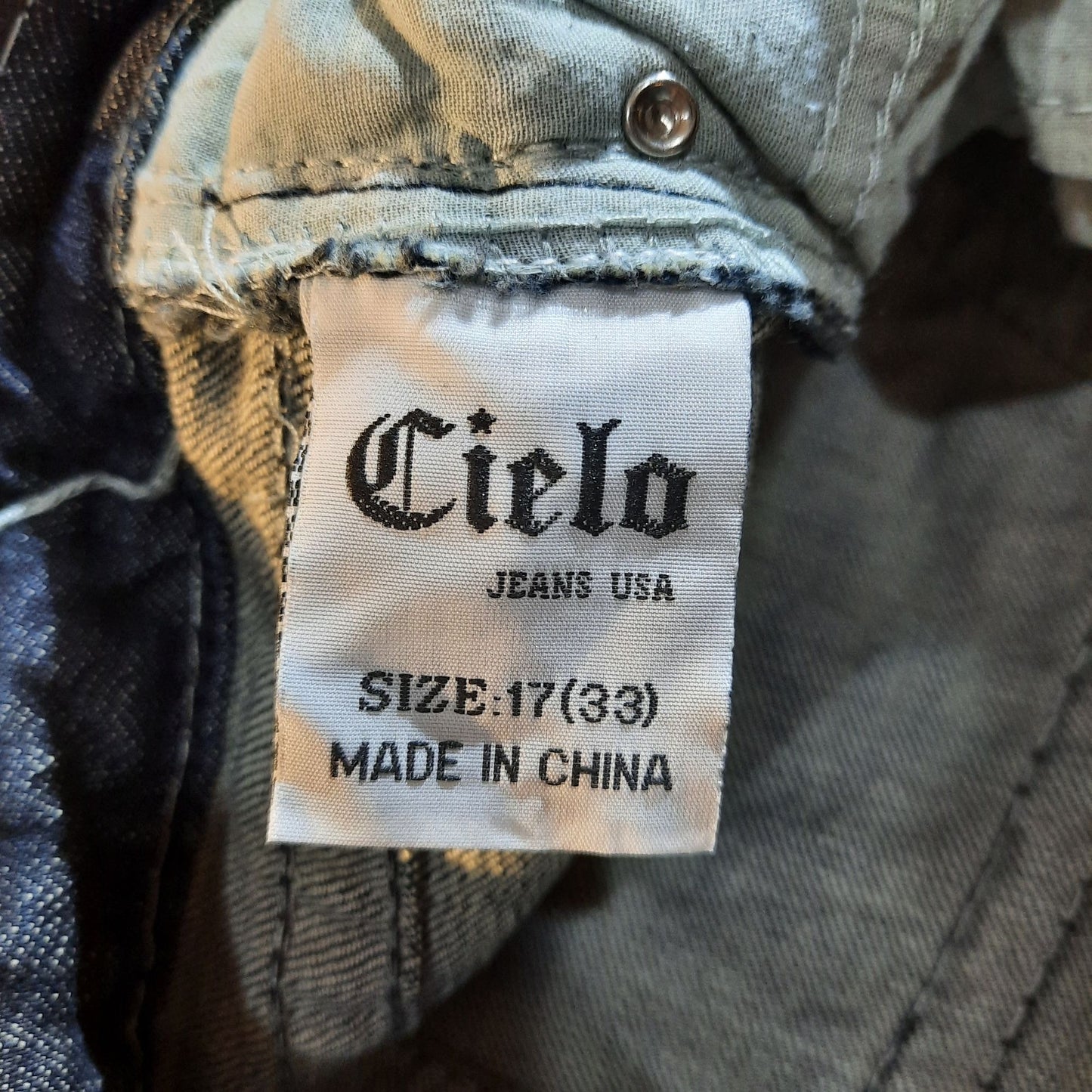 NWT Women's Bootcut Jeans Size 17 (33)
