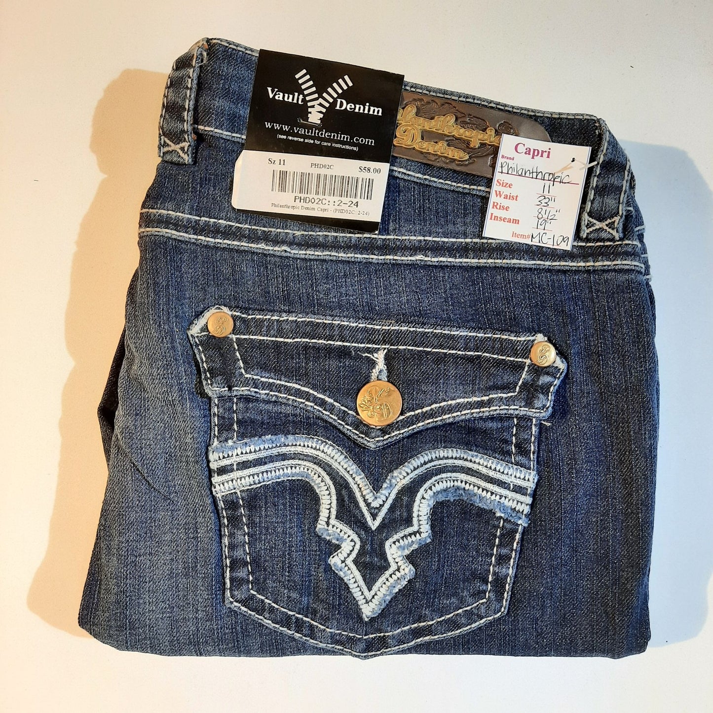 NWT Women's Denim Capri Jeans Size 11