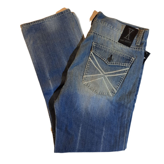 NWT Women's Light wash Jeans Size 38