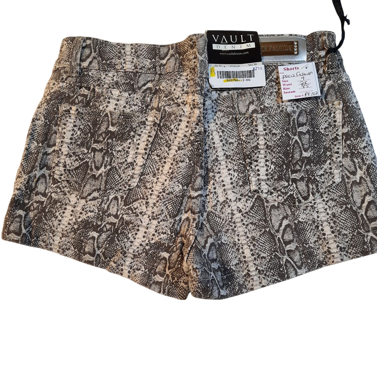 NWT Women's Snake Skin Shorts Size 7