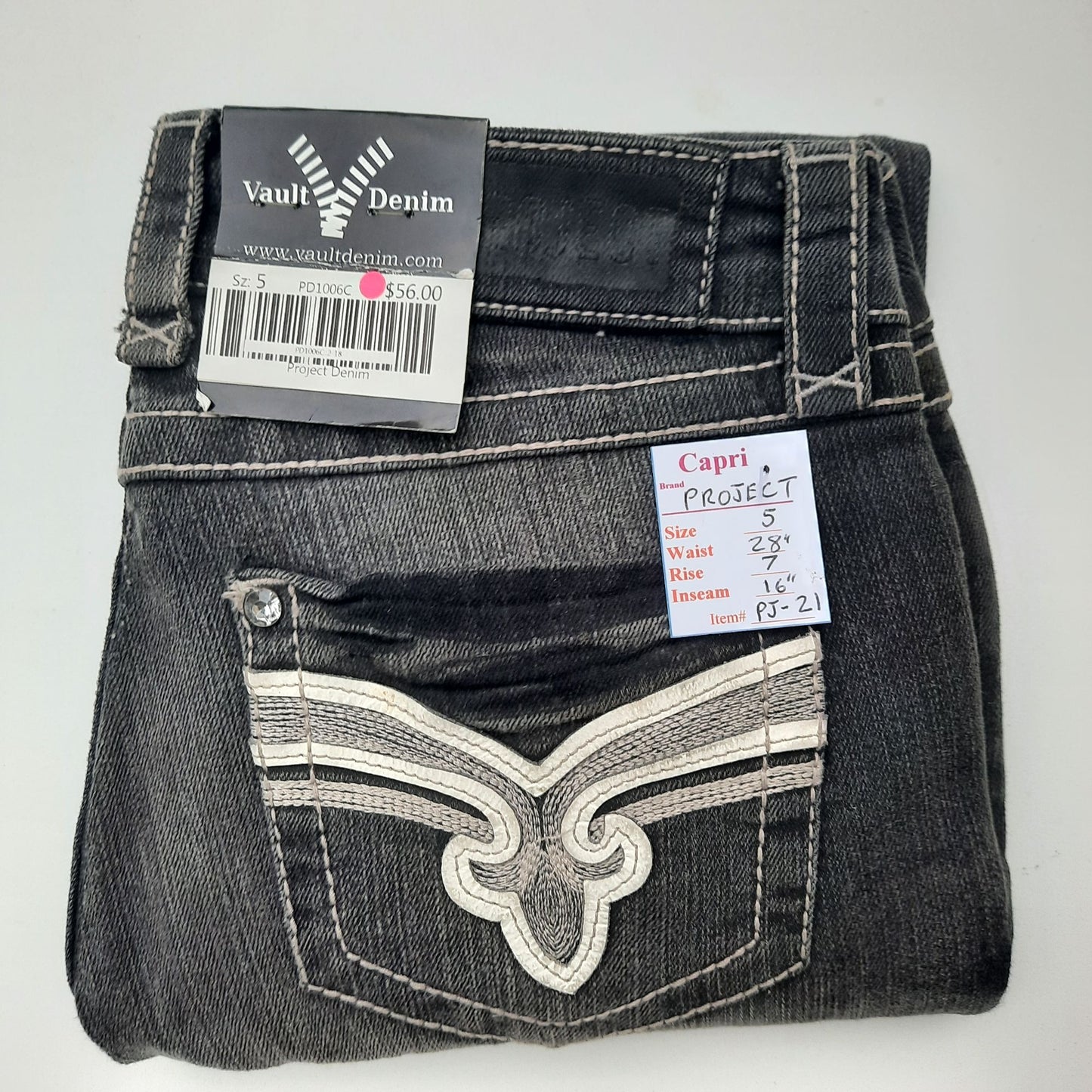 NWT Women's Capri Jeans Size 5 "Project"