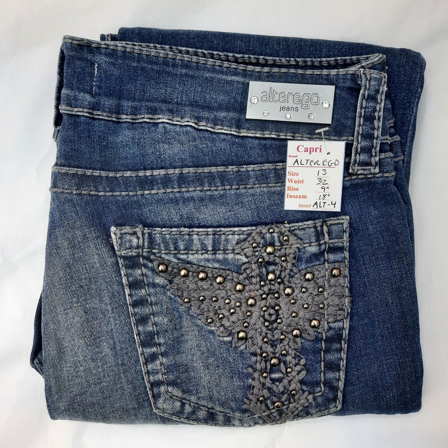 NWT Women's Capri Jeans Alterego Size 13