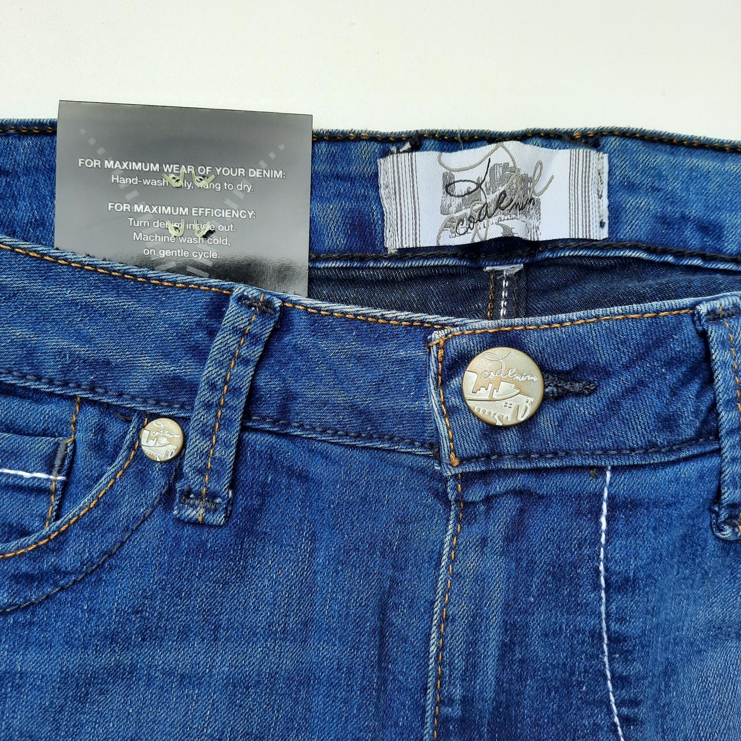 NWT Women's Skinny Jeans Size 30 "Code Denim"