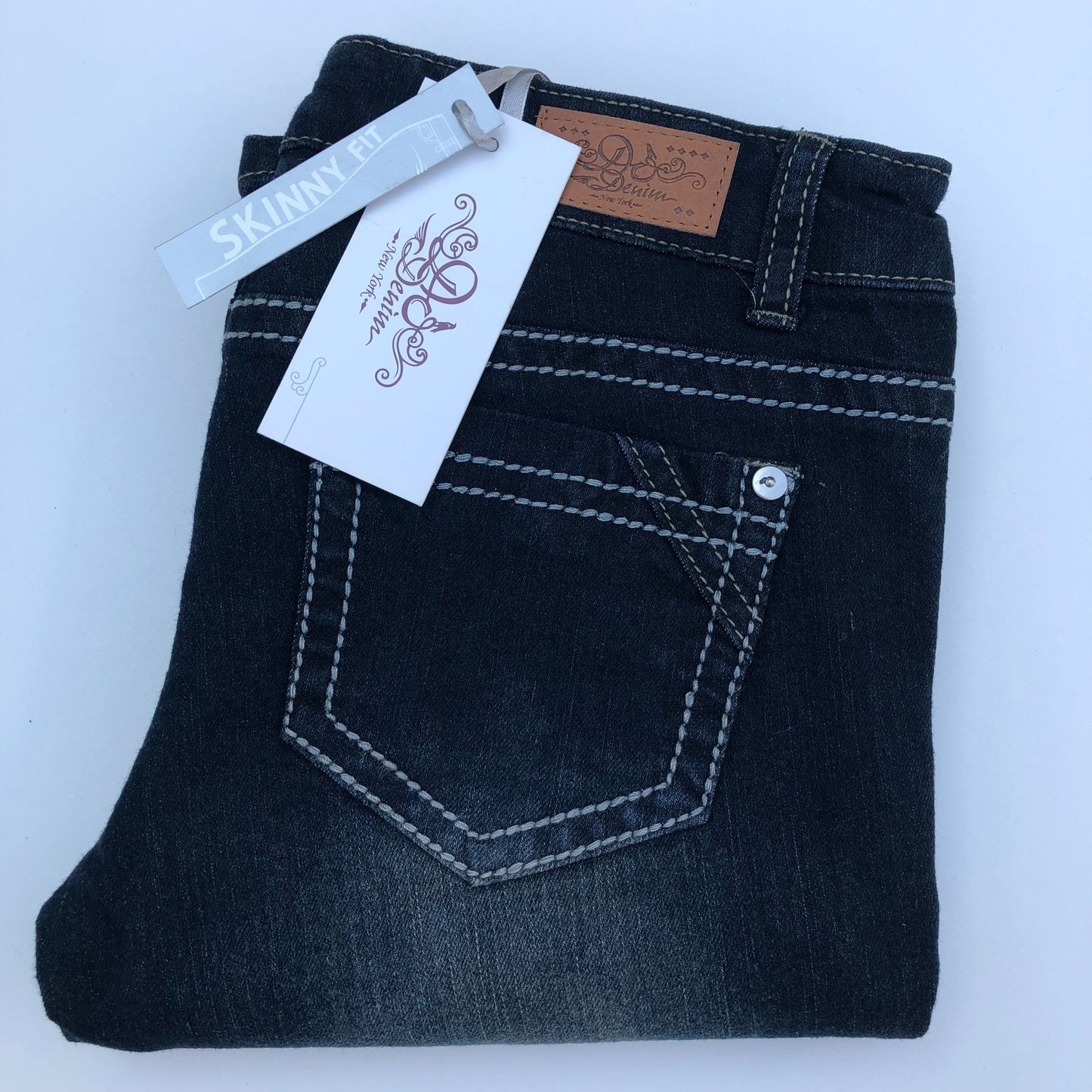 NWT Women's Skinny Jeans "Do Denim" Size 3